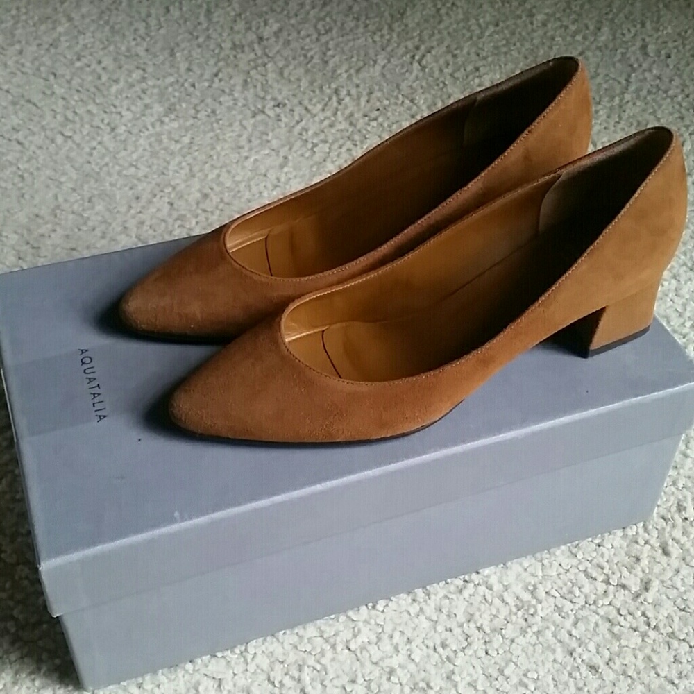 Aquatalia Pheobe Suede Caramel Chunk Heels Pumps 6